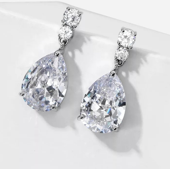 New Silver Dazzle White Crystal Drop Earrings - Picture 2 of 2
